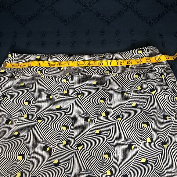 N*VO Golf Skort, Navy Blue & Yellow, Size M - Picture 6 of 10